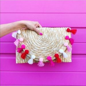Straw Pom Pom clutch